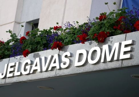 Lejnieks-Puķe gatavo jaunu parakstu vākšanu
